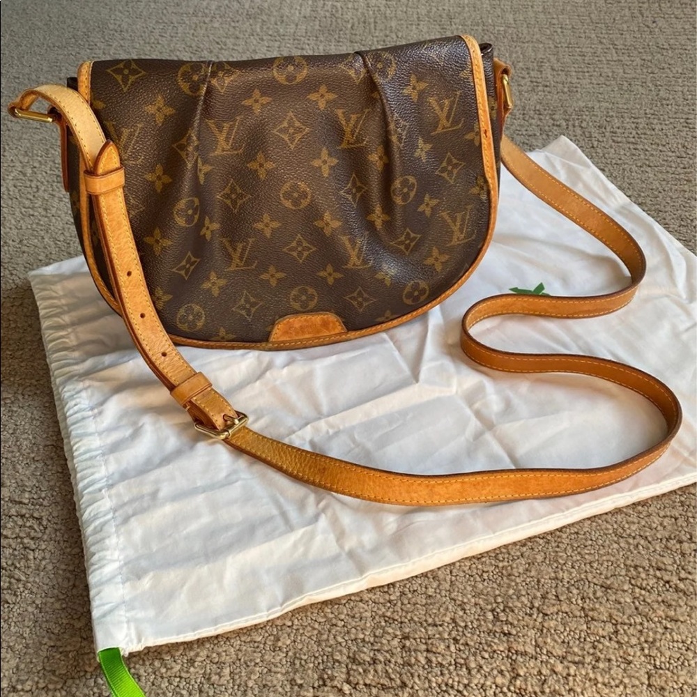 Louis Vuitton Menilmontant PM